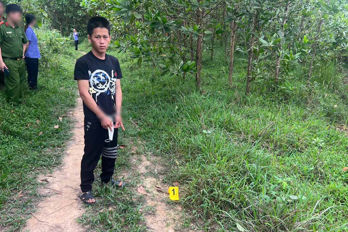 Đối tượng Nguyễn Thế Bảo tại hiện trường gây án huyện Đầm Hà, tỉnh Quảng Ninh. Ảnh: Công an Quảng Ninh