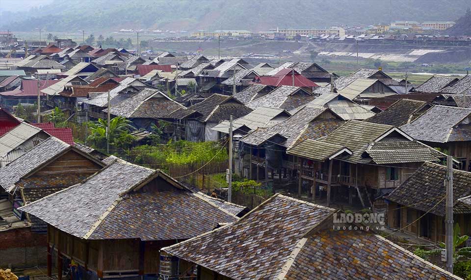 Muong Lay town, Dien Bien province has just set a record for the density of traditional stilt houses. Photo: Thanh Binh