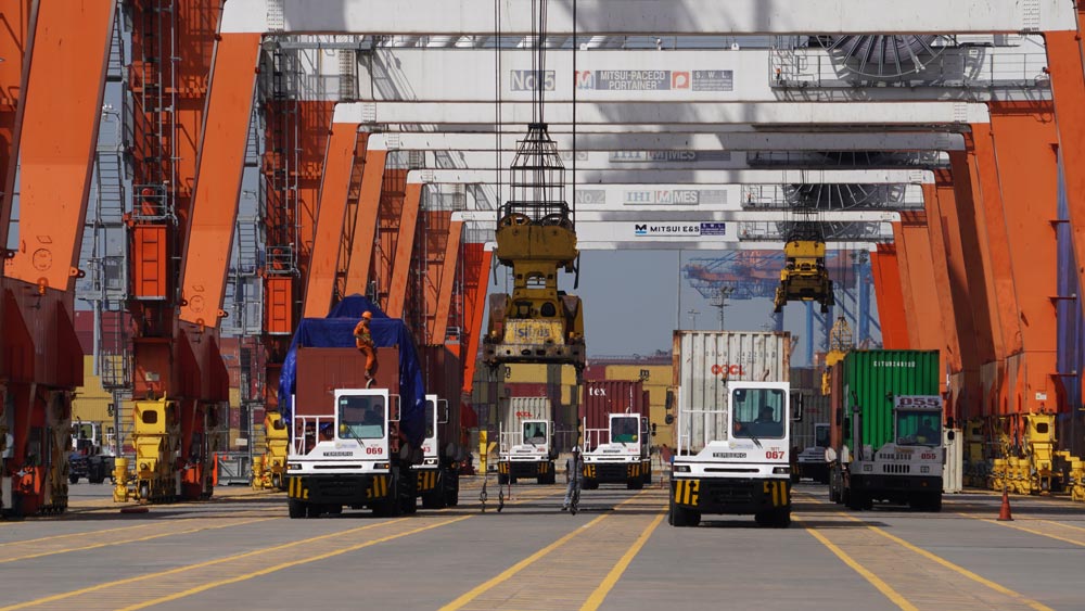 Resolution 68 needs to be quickly institutionalized to contribute to removing barriers for private economic development. Photo: Khanh Nam