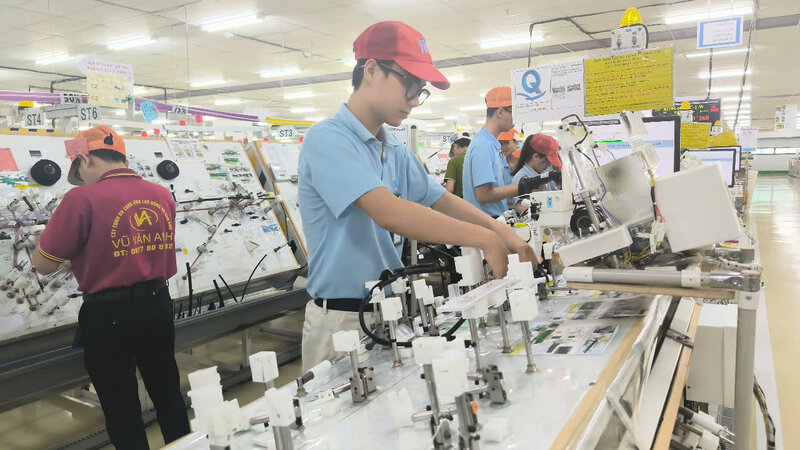 UBND tỉnh yêu cầu các công ty, doanh nghiệp có kế hoạch cụ thể về công tác ATVSLĐ cho người lao động. Ảnh: Hoàng Lộc