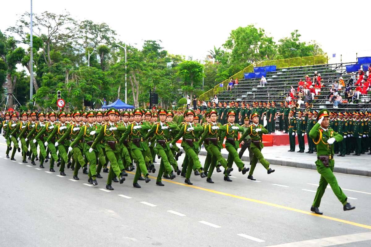 18 khoi doi ngu luc luong vu trang tham gia dieu hanh. 