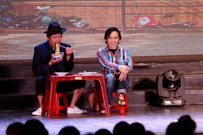 Truong Giang y Hoai Linh actuaron en Dong Dong Stage. Foto: Etapa proporcionada.