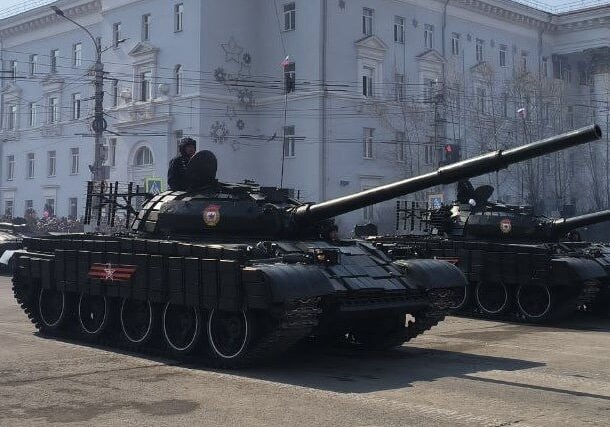 Tanks participate in a parade in the eastern Russian city of Chita. Photo: Chita.ru