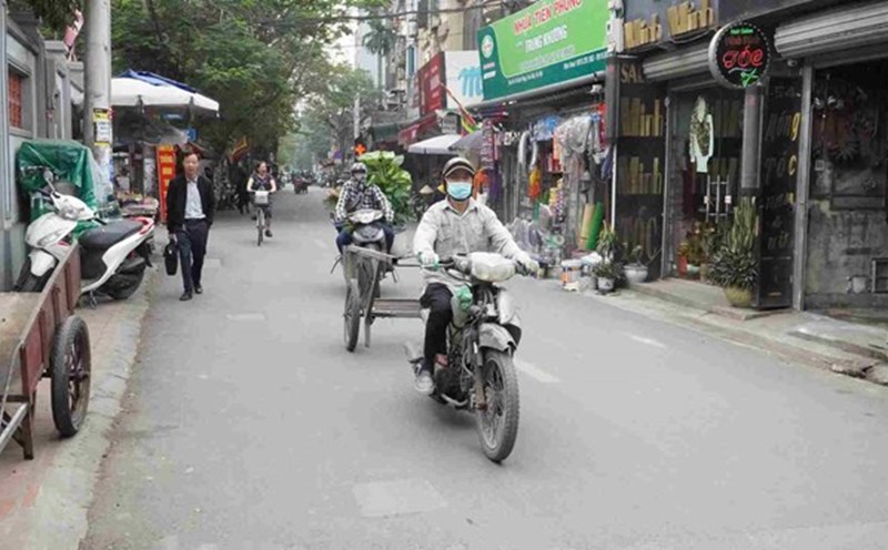 Hanoi will start inspection of motorbike emissions from 2027. Photo: Xuyen Dong