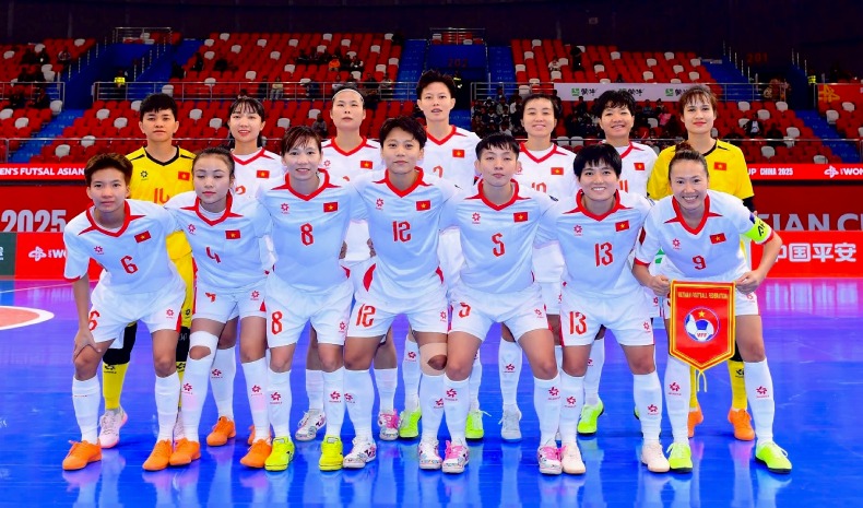 The Vietnam women's futsal team won 2 consecutive victories in the group stage of the 2025 Asian Futsal Championship. Photo: VFF