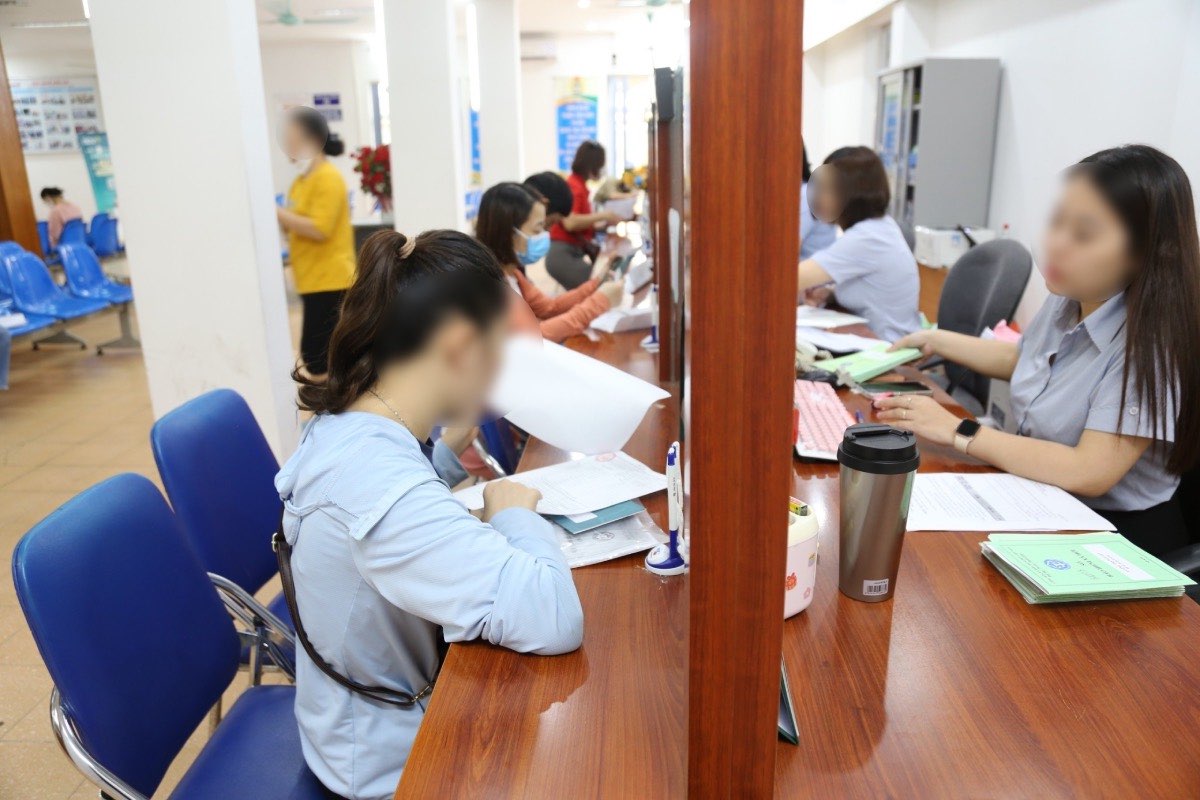 Information about the arrangement of administrative units at the provincial and commune levels has received the attention of many cadres, civil servants and public employees. Photo: Huong Nha