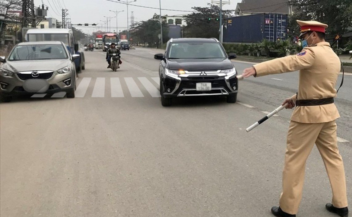Los autos que se detengan en la linea seran tratados como si hubieran pasado una luz roja