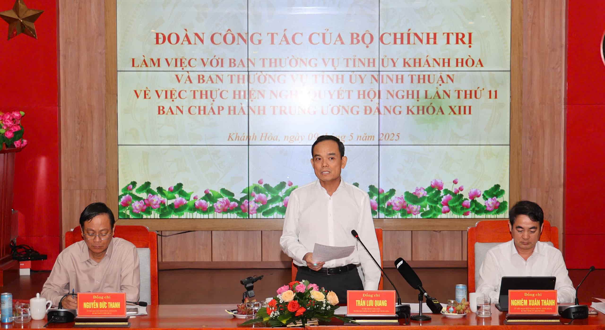 Buoi lam viec