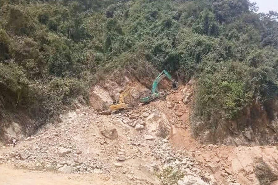 The scene of the accident that killed a worker due to a rock falling on him. Photo: Van Duc