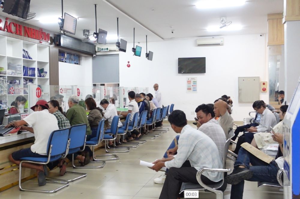 La cantidad de expedientes ha disminuido, y la gente esta cansada de esperar a que se resuelvan los tramites de la tierra. Imagen de la pagina web de la Universidad de Hong Kong