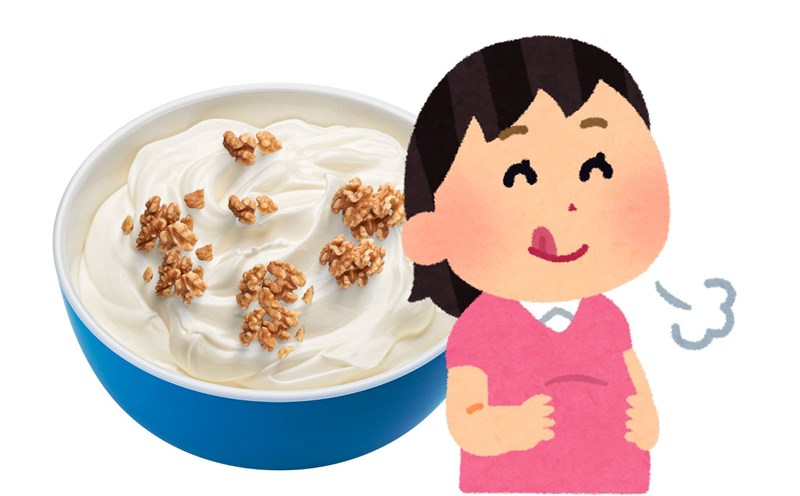 Greek yogurt with flaxseeds and walnuts is a snack that helps increase satiety. Graphics: Thanh Thanh