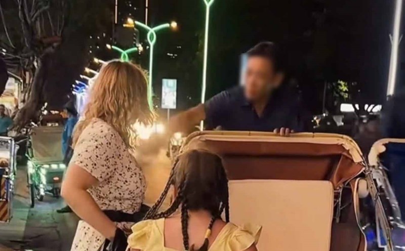 Nha Trang cyclo driver extorted money from Western visitors who were eliminated from the Union. Photo: Huu Long