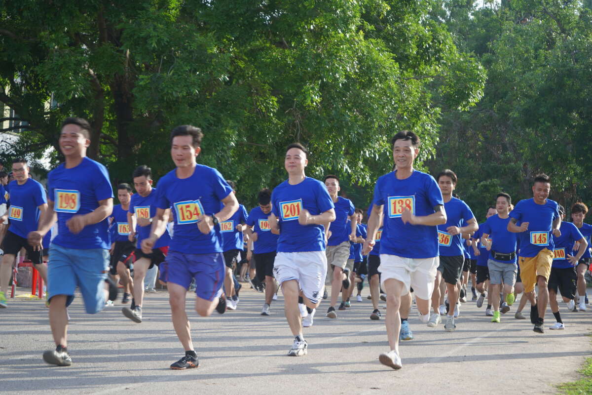 El sindicato de Aurora Co., Ltd. (Thuy Nguyen, Hai Phong) tiene la participacion de casi 300 atletas. Foto: Mai Dung