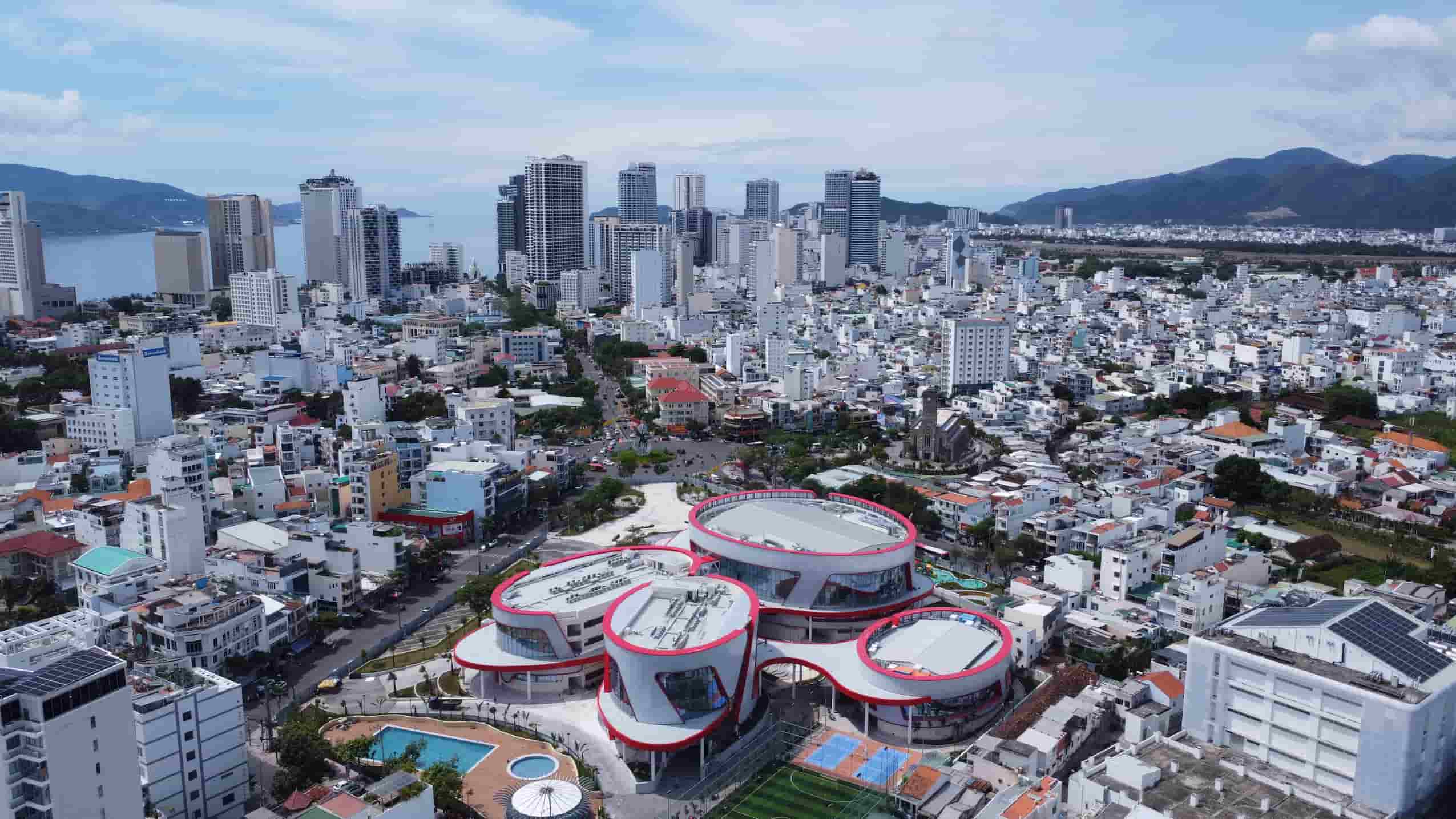 El palacio cultural infantil en la provincia de Khanh Hoa construida en Nha Trang, se puso en funcionamiento a partir de 1.6. Foto: Huu Long