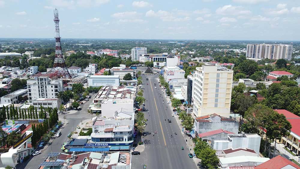 The People's Committee of Tay Ninh province orients the arrangement and reorganization of public service units. Photo: Thanh Quan