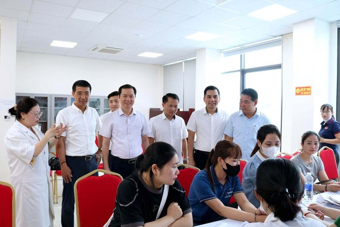 Tầm soát ung thư miễn phí cho gần 1.000 công nhân, viên chức, lao động