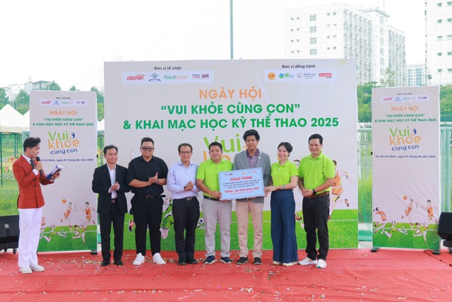 The 2025 sports semester is also attracting the attention of many organizations to help more children access and practice sports. Photo: M' DUYEN