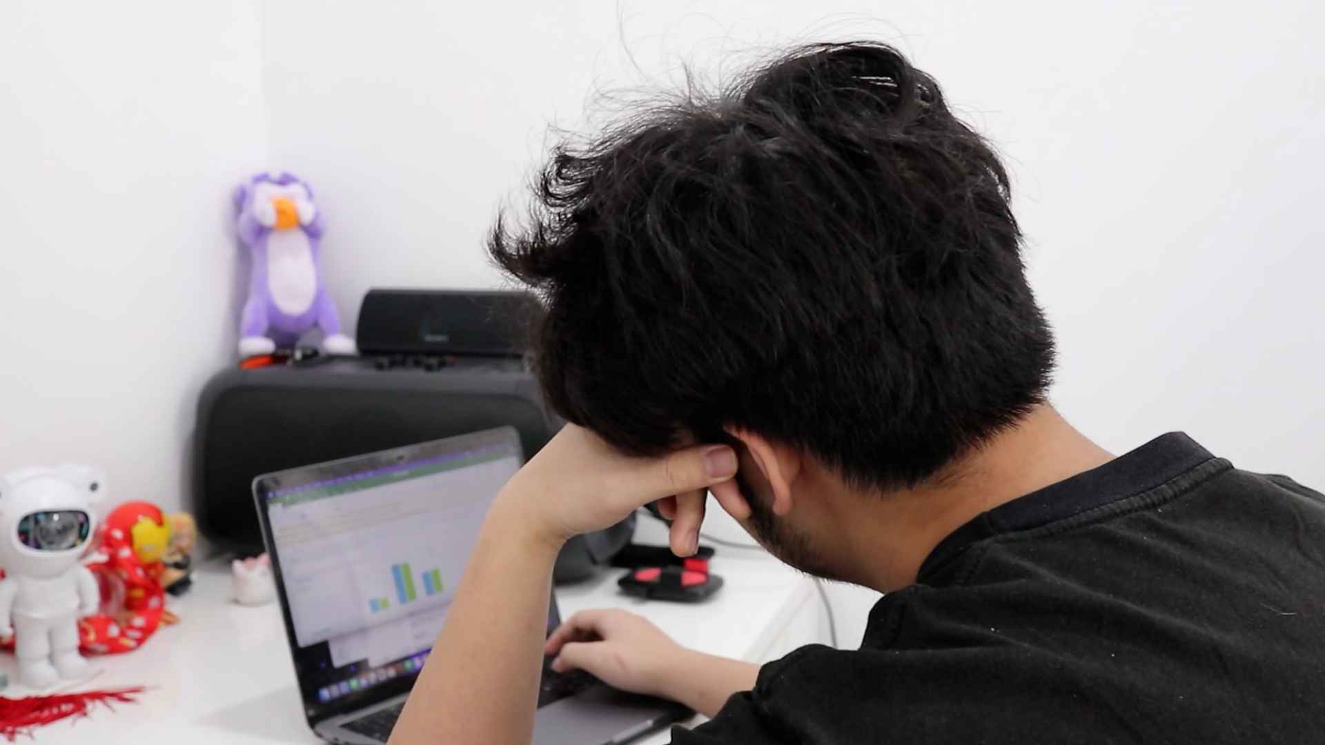 How to proactively deal with the feeling of boredom in a positive way? Photo: Huyen Trang