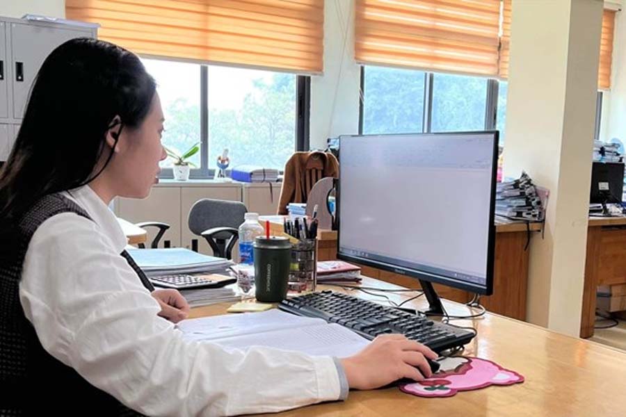 At the age of 35, working women need to build healthy living habits to maintain physical and mental health and balance between work and life. Photo: Phuong Trang