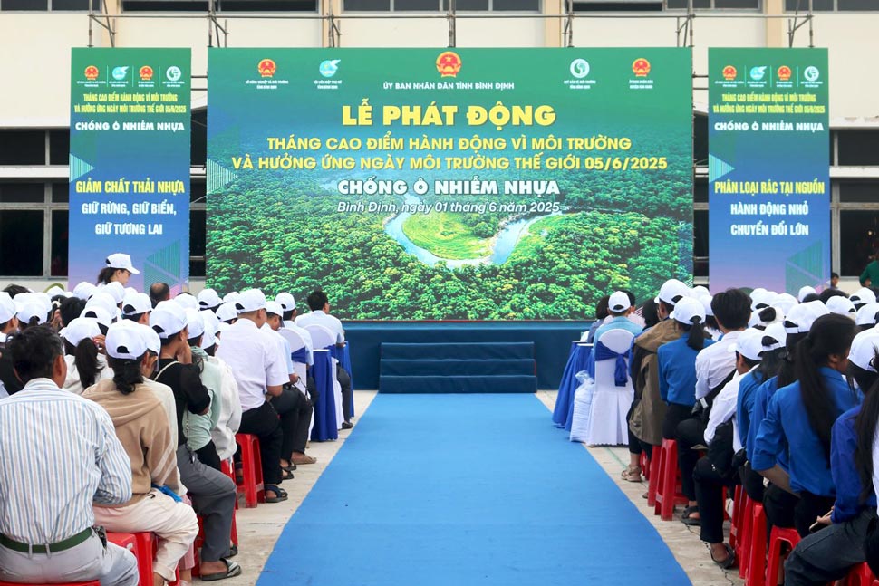 Quang canh buoi le. Anh: Kim Loan