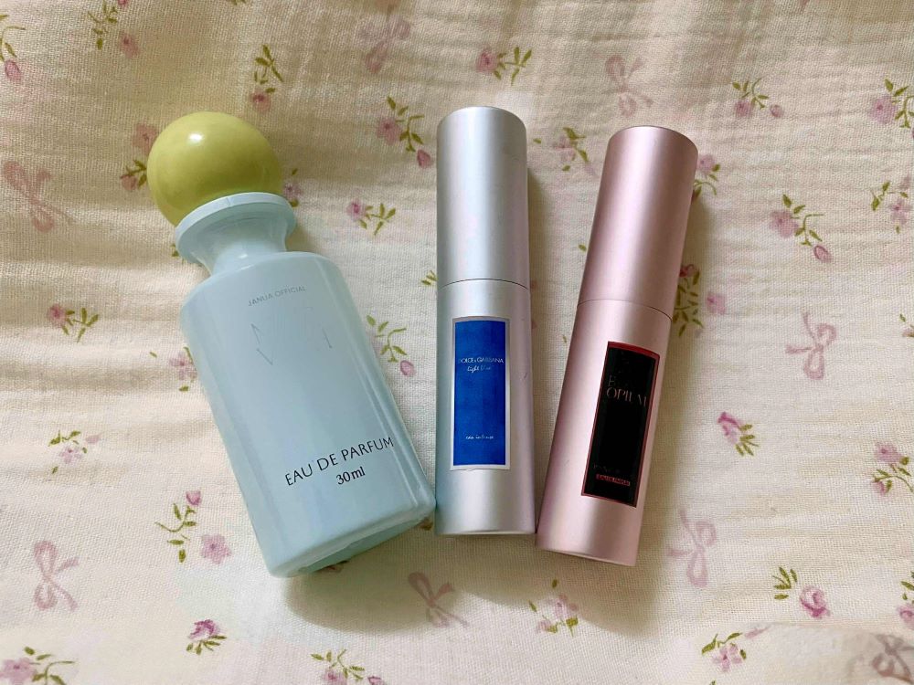 Bảo quản đúng cách sẽ giúp nước hoa không bị bay mùi. Ảnh: Mai Hương