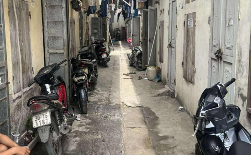 spontaneous accommodation near industrial parks in Hoa Binh. Photo: Dang Tinh