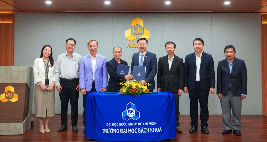 The University of Technology is the first academic partner in Vietnam to officially sign a comprehensive cooperation agreement with Marvell Group. Photo: Nhu Quynh