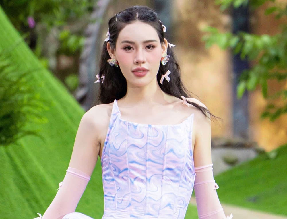 Miss Transgender Vietnam 2023 - Dieu Thao shows off her radiant beauty when performing fashion. Photo: Character provided