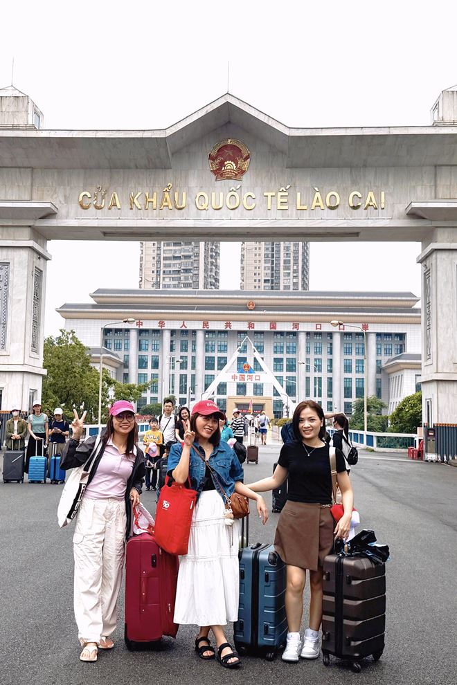 Tour du lich Trung Quoc bang duong bo van hut khach mua he nam nay. Anh: Hanh Pham