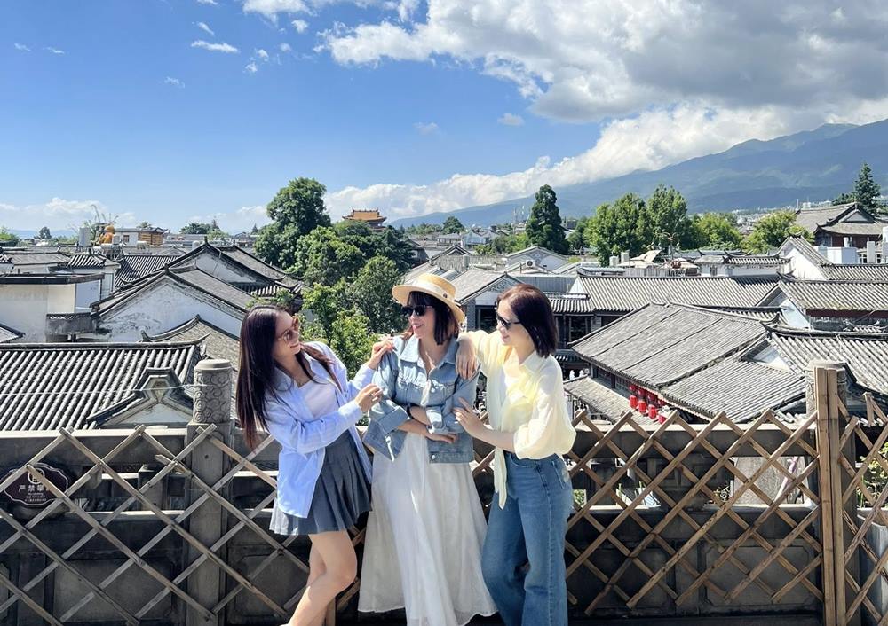 Lijiang is one of the popular tourist destinations for Vietnamese tourists on a tour of China. Photo: Hanh Pham