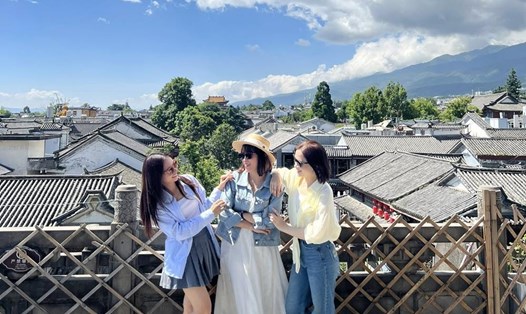 Lệ Giang là một trong những điểm du lịch phổ biến với khách Việt đi tour Trung Quốc. Ảnh: Hạnh Phạm