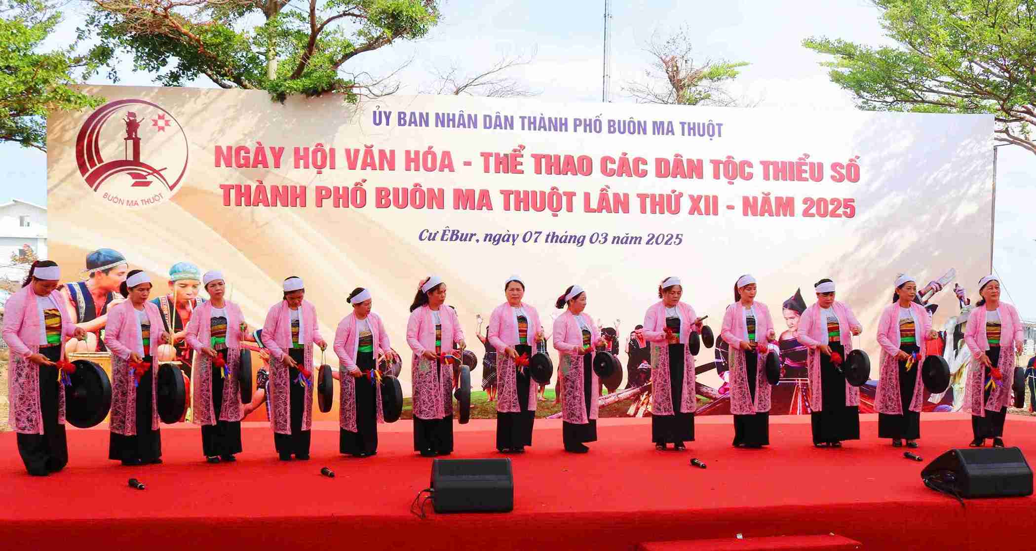 Thanh pho luon danh nhieu nguon luc quan tam bao ton, phat huy gia tri van hoa cua dong bao dan toc thieu so tren dia ban. Anh: Long Du