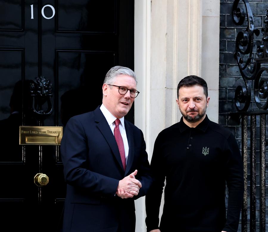 Thu tuong Anh Keir Starmer va Tong thong Ukraina Volodymyr Zelensky. Anh: Xinhua