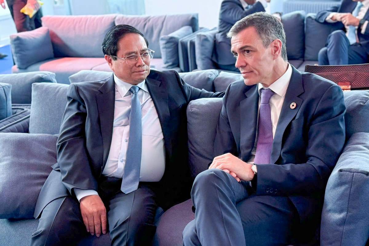 Meeting Politburo member and Prime Minister Pham Minh Chinh, Prime Minister Pedro Sanchez said that Spain is ready to cooperate with Vietnam in the field of high-speed railways. Photo: VGP
