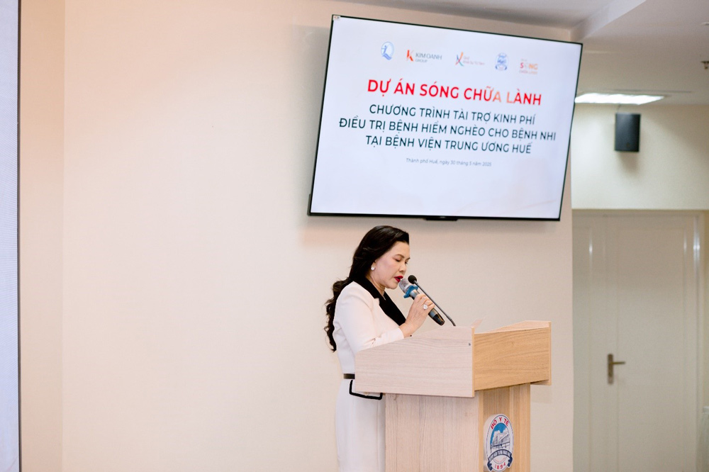 Chu tich Dang Thi Kim Oanh chia se tai Chuong trinh.
