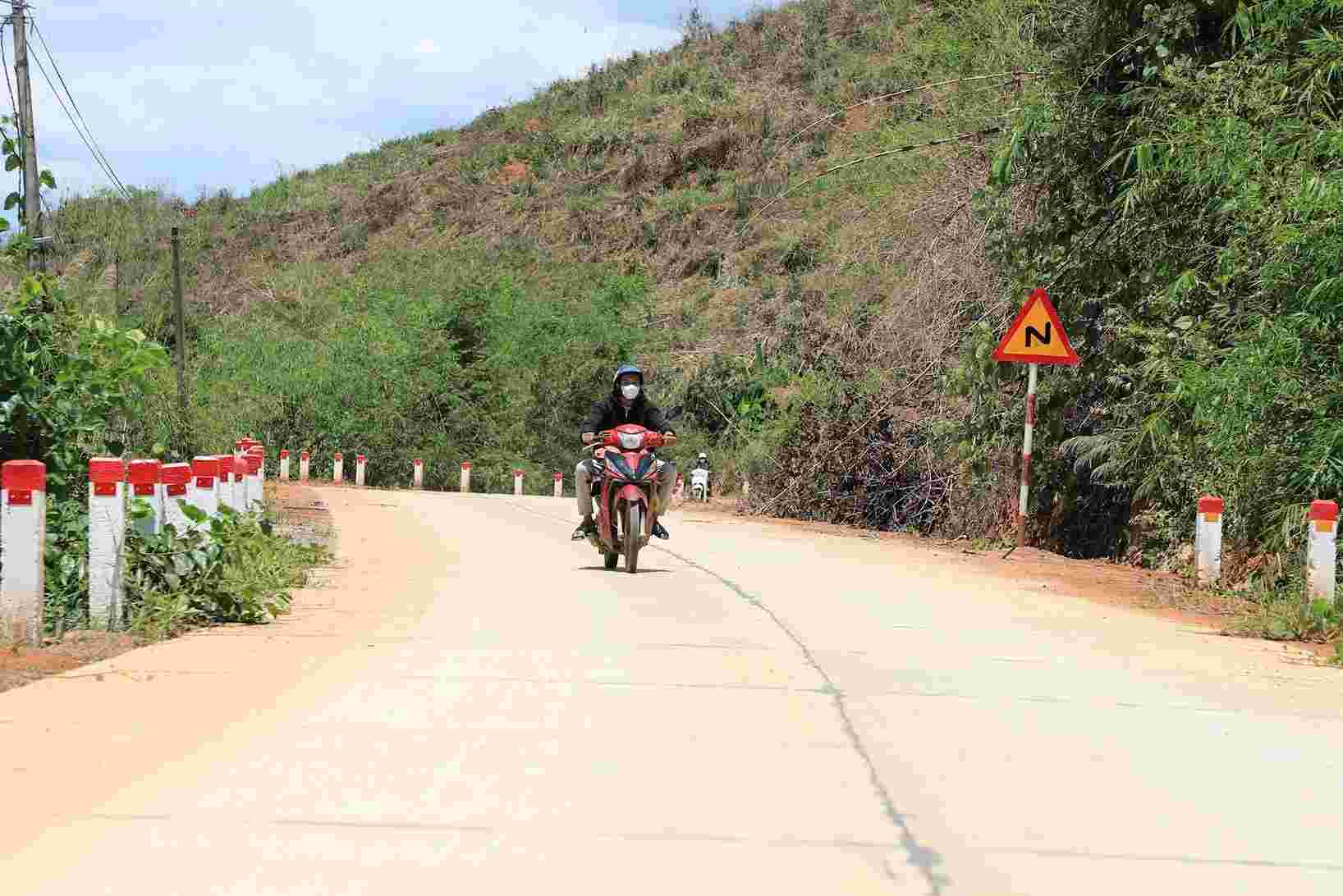 Some sections of Provincial Road 4B have been repaired and upgraded. Photo: Photo: Thanh Ha