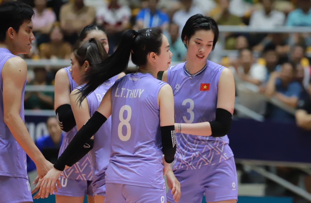 El reclutamiento de voleibol femenino vietnamita se encuentra con la India en la etapa grupal de la AVC Nations Cup 2025. Foto: Hue Hue