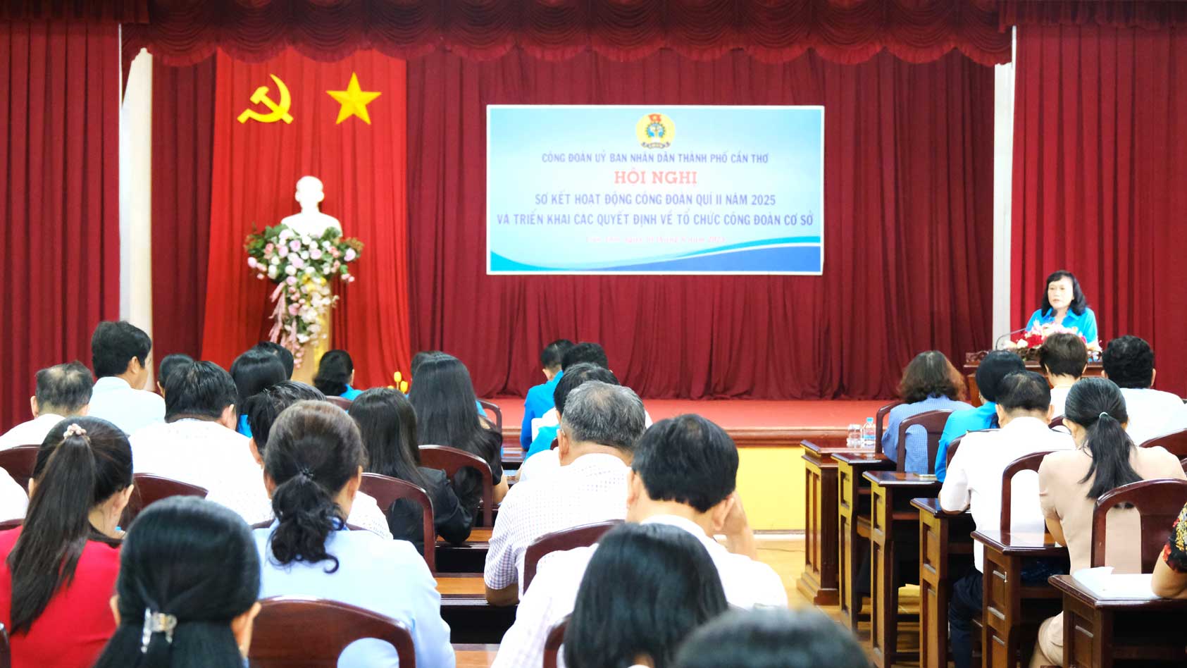 Quang canh hoi nghi. Anh: My Ly
