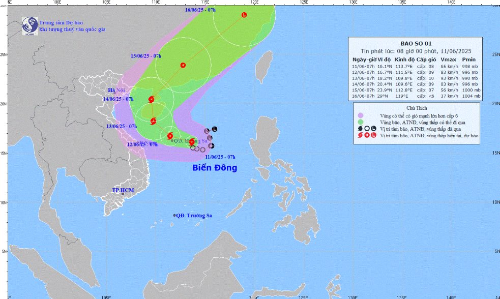 Cap nhat vi tri va duong di cua bao so 1 hoi 8 gio ngay 11.6. Nguon: Trung tam Du bao Khi tuong Thuy van Quoc gia