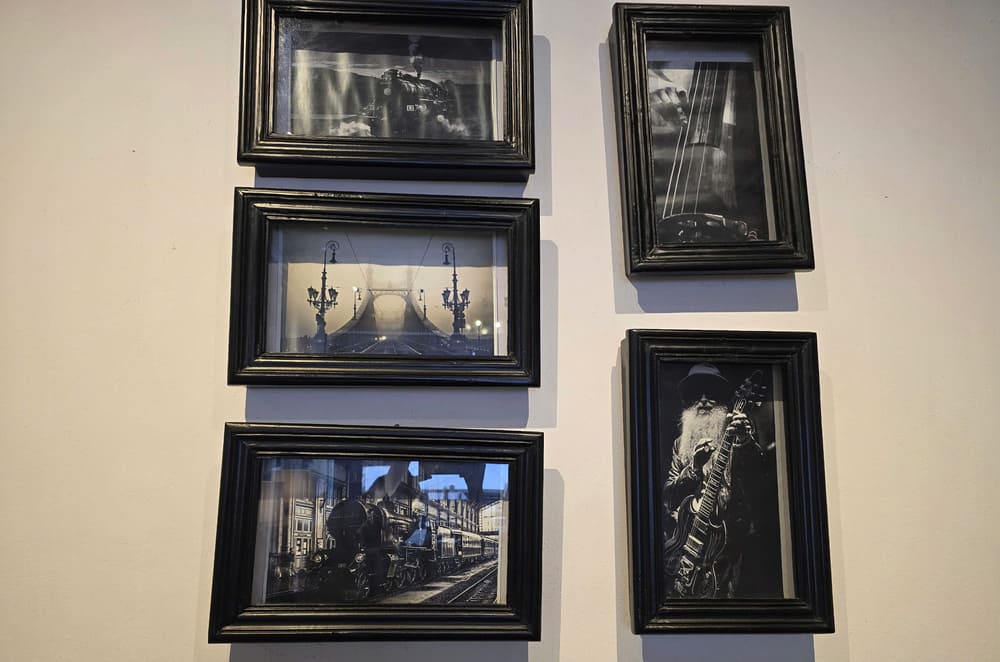 Las imagenes de decoracion ayudara a las paredes a ser animadas y menos aburridas. Foto: Tuan dat