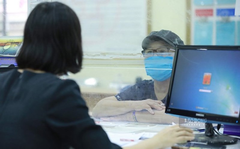 When a civil servant leads a leader who has expired his term but is being disciplined but is not considered for dismissal, the competent authority appointing him shall discuss the reappointment based on the task requirements. Photo: Hai Nguyen.