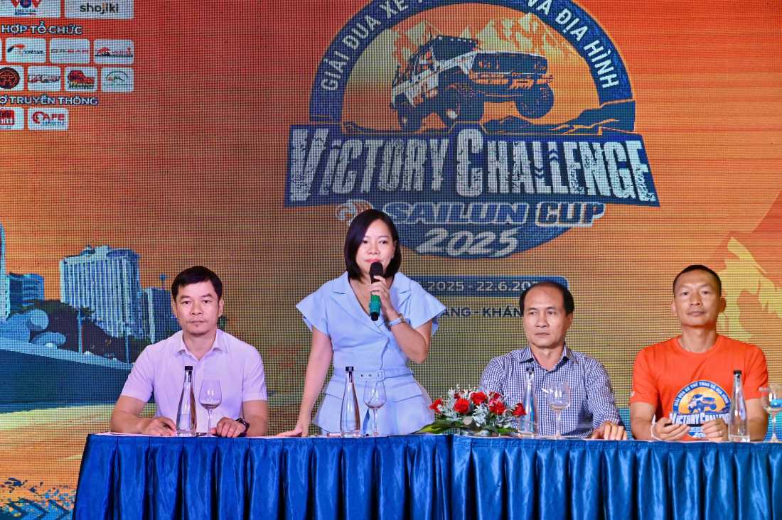 Ms. Thai Thi Le Hang - Head of the Organizing Committee of the information tournament about the Victory Challenge Sailun Cup Sports and Landscape Race held for the first time in Khanh Hoa. Photo: Phuong Linh