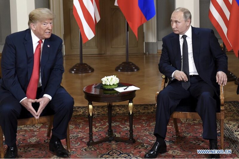El presidente ruso Putin y el presidente de los Estados Unidos, Trump en una reunion. Foto: Xinhua