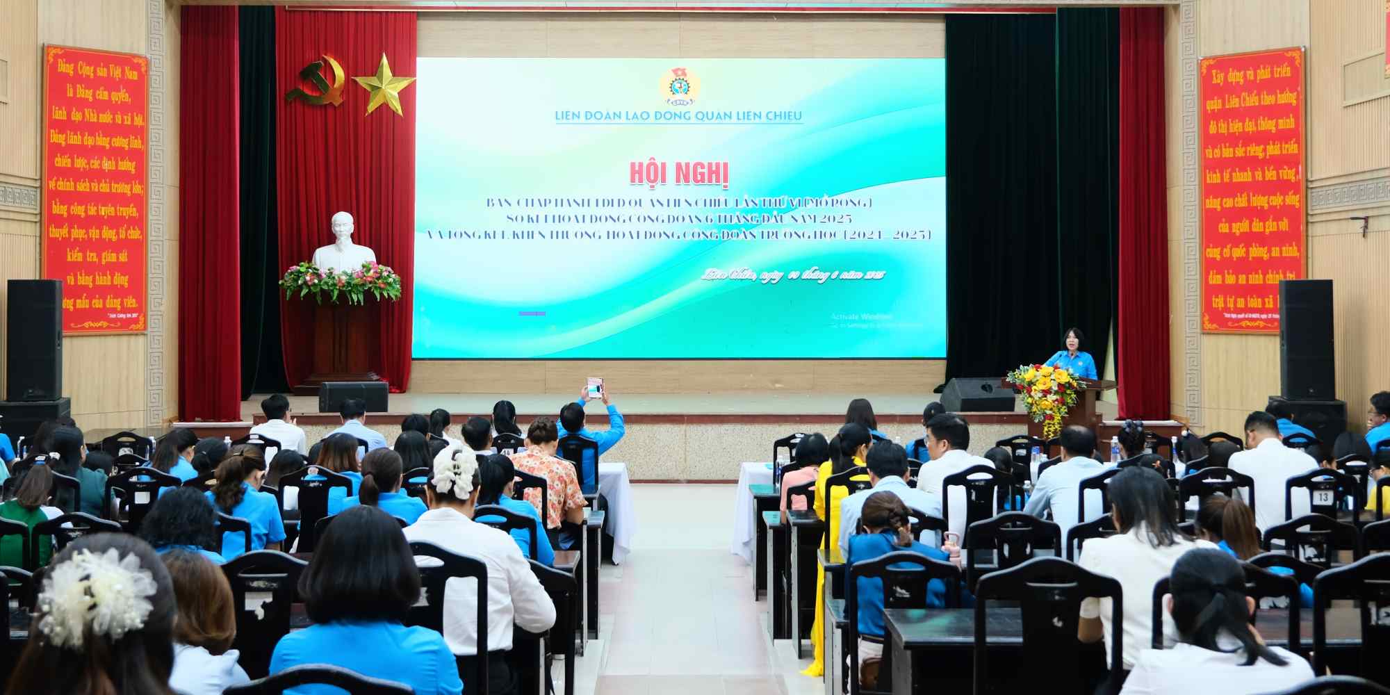 The Lien Chieu District Labor Federation, Da Nang held the last Executive Committee meeting (expanded) before stopping operations on June 15. Photo: Van Anh