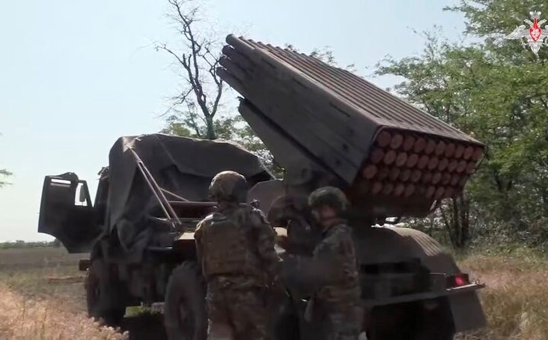 Rocket artillery of the Russian Dnepr force. Photo: Cut from video of the Russian Ministry of Defense