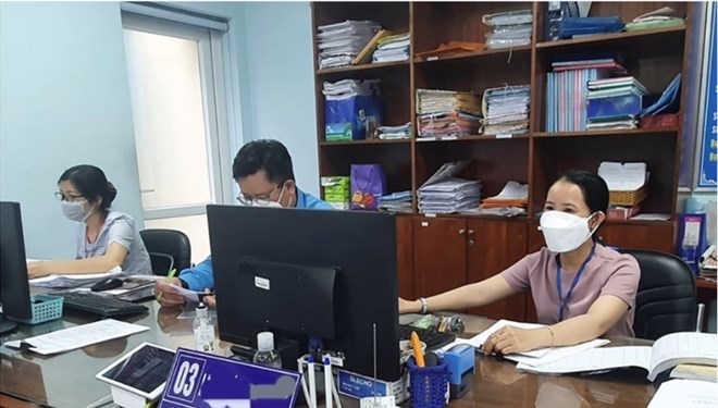 Mặt trận Tổ quốc cấp xã được định hướng biên chế 8-10 người. Ảnh: Nam Dương