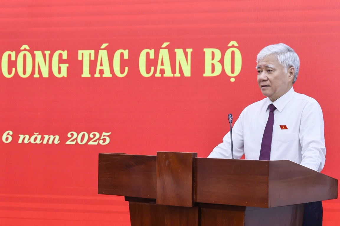 Chủ tịch Ủy ban Trung ương Mặt trận Tổ quốc Việt Nam Đỗ Văn Chiến phát biểu tại hội nghị. Ảnh: Quang Vinh 