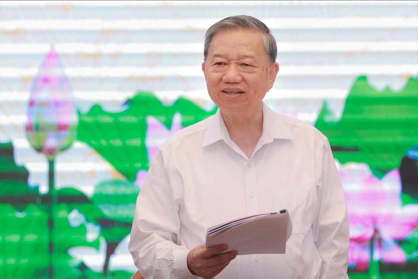 Secretario general de Lam hablo en la reunion con la propaganda central y el departamento de propaganda. Foto: Hai Nguyen