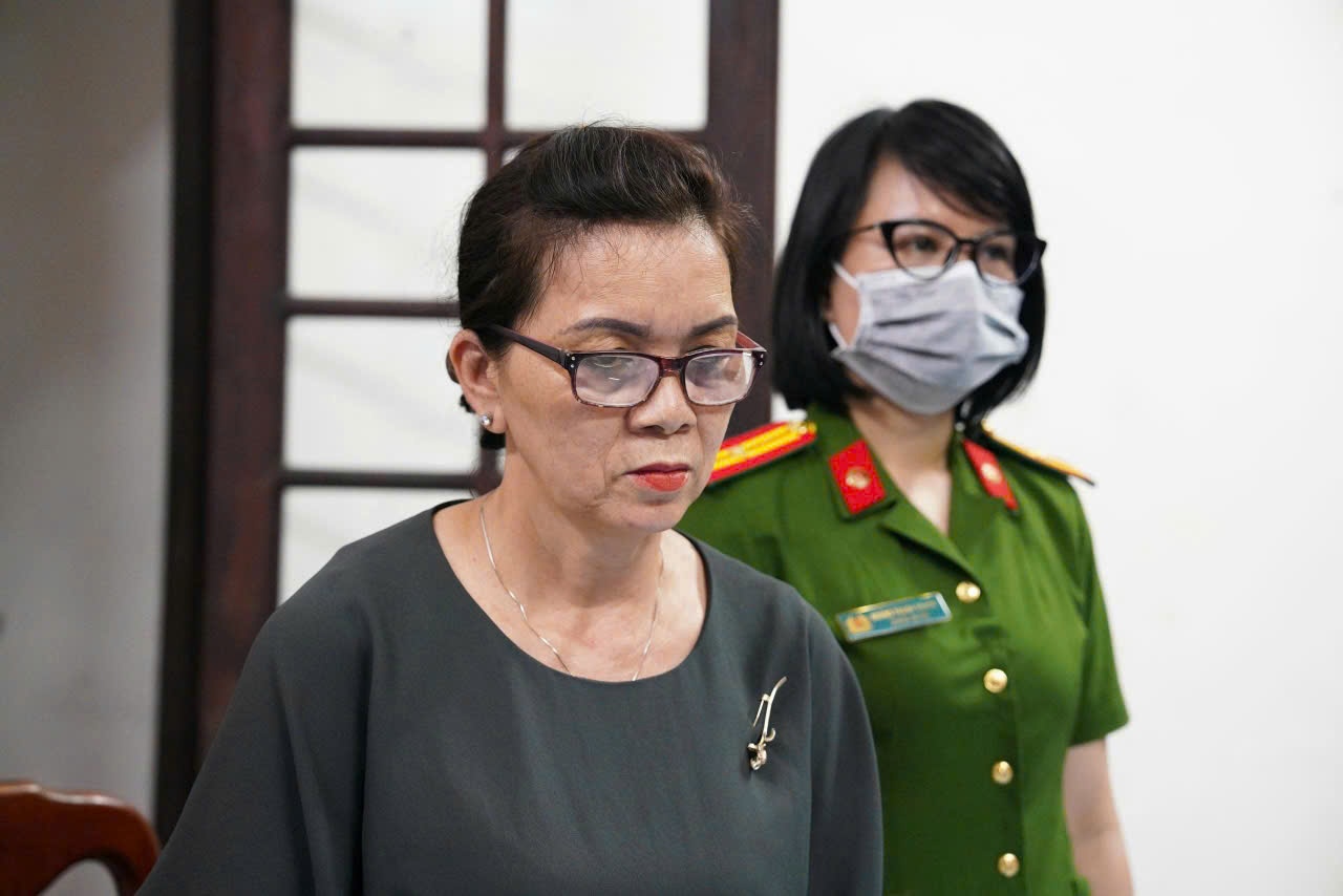 Prosecution of the owner of a fake coffee production and trading facility in Hue.