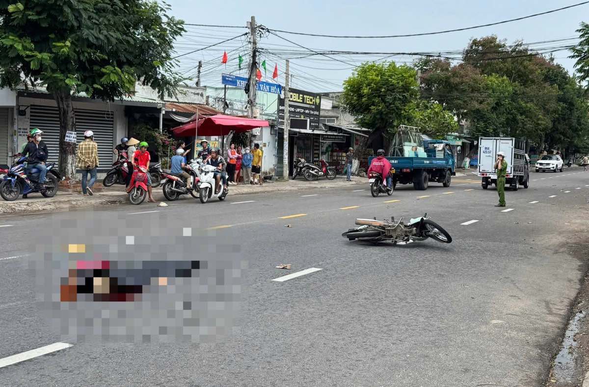 Hien truong vu viec co gai tu vong tren duong. Anh: Duy Tuan